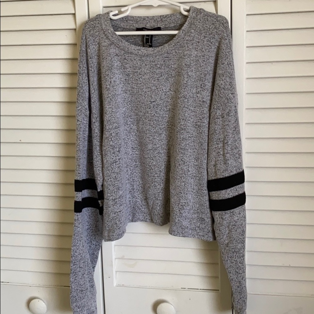 cropped long sleeve shirt